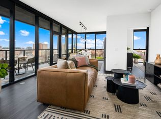 1358 W Randolph St #1301, Chicago, IL 60607