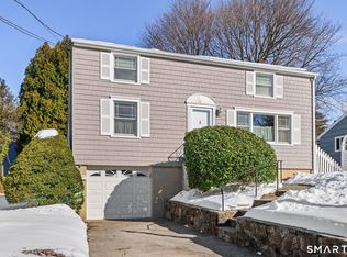 6 Clara Dr, Norwalk, CT 06851