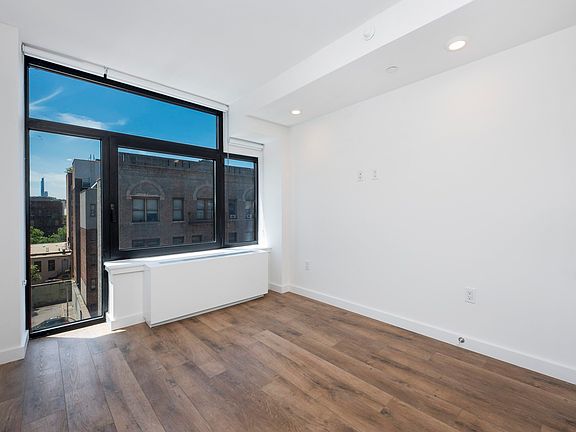 4th image of 251 W 117th St APT 5H