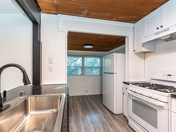 4th image of 28805 Spruce Rd #2A