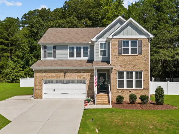 64 Wheat Straw Ct, Clayton, NC 27527