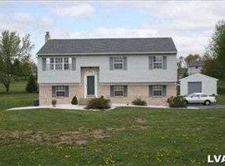 50 Rhoades Rd, Lenhartsville, PA 19534