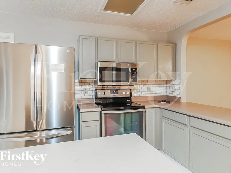 15975 Tampke Pl — Photo 8