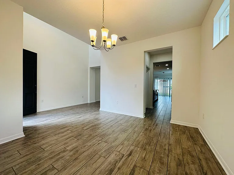 15395 Southern Martin St — Photo 7