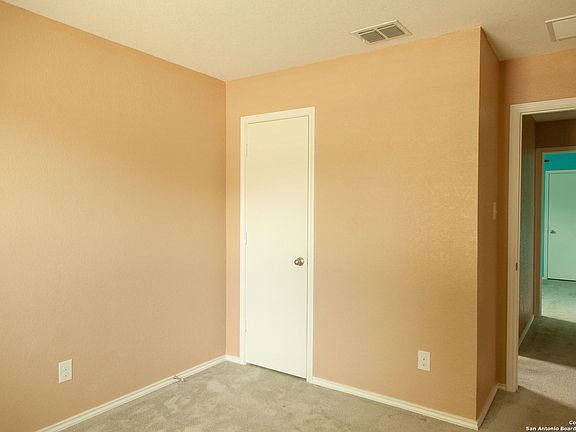 3rd image of 11011 Colt Isle