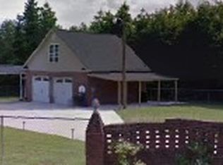 3106 Blossom Rd, Fayetteville, NC 28306