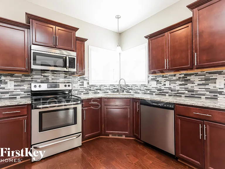 2392 Andersonville Dr — Photo 6