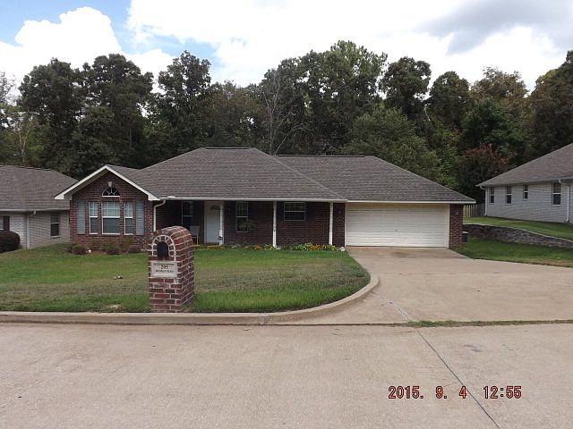 1st image of 205 Homestead Dr