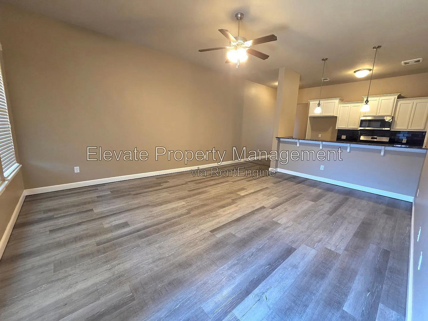 3 bed, 2.0 bath, 1431 sqft, $1,545 — Photo 3