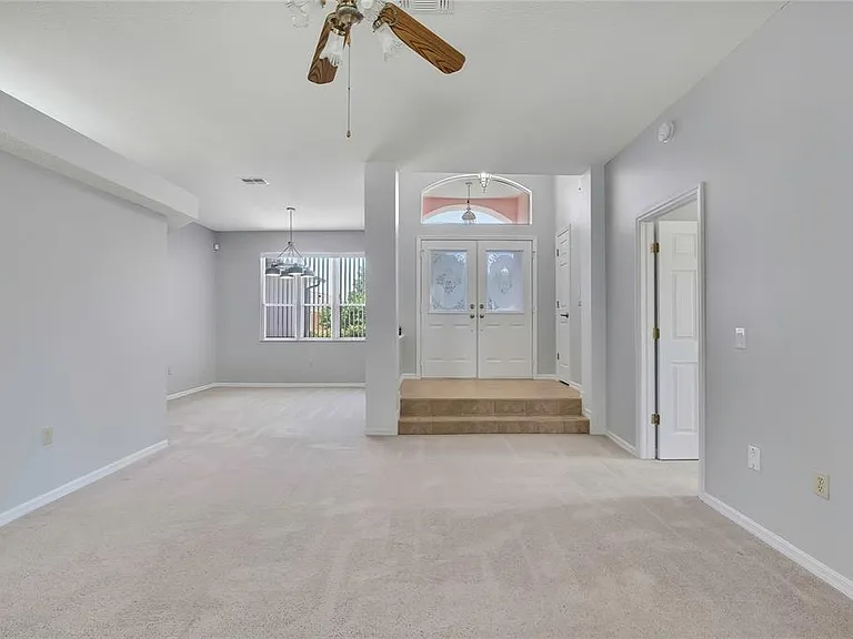 4628 Bayridge Ct — Photo 5