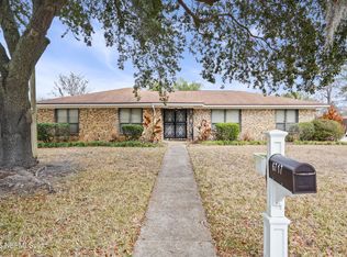 6717 Lenczyk Dr, Jacksonville, FL 32277