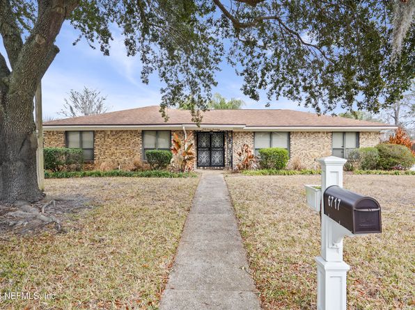 6717 Lenczyk Dr
