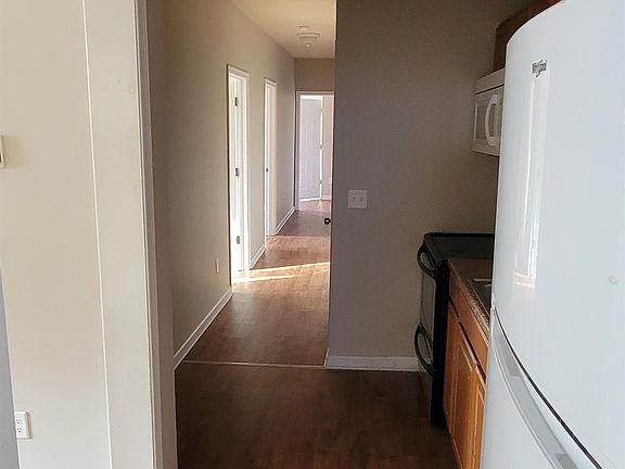 5th image of 103 Madison St #2