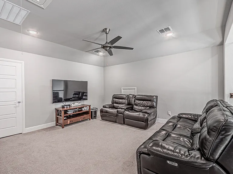 11356 Four Roses Trl — Photo 23