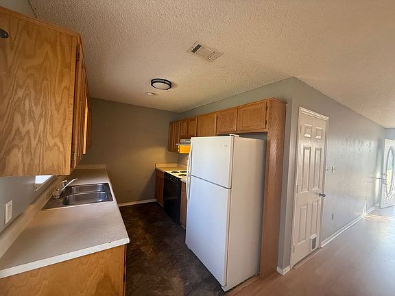 4th image of 14108 Cherry Hill Dr
