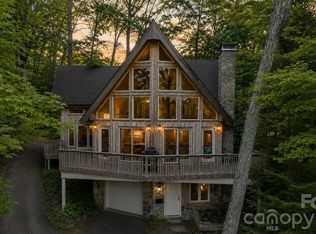 61 Skyfire Dr, Burnsville, NC 28714