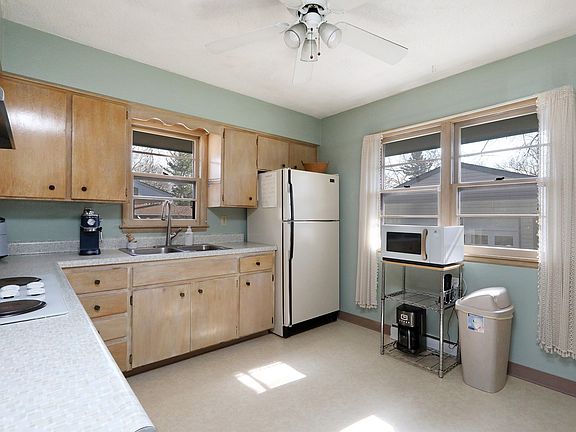 5th image of 2718 Dosh Rd