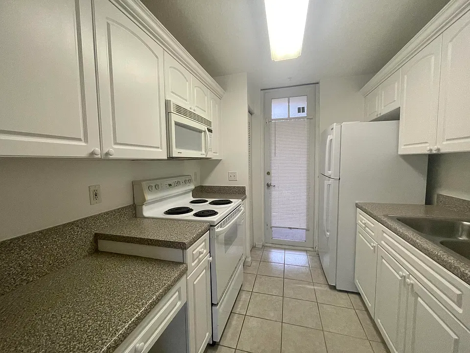4812 S Central Blvd #15