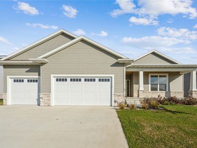 1284 Hickory Ridge Dr, Marion, IA, 52302