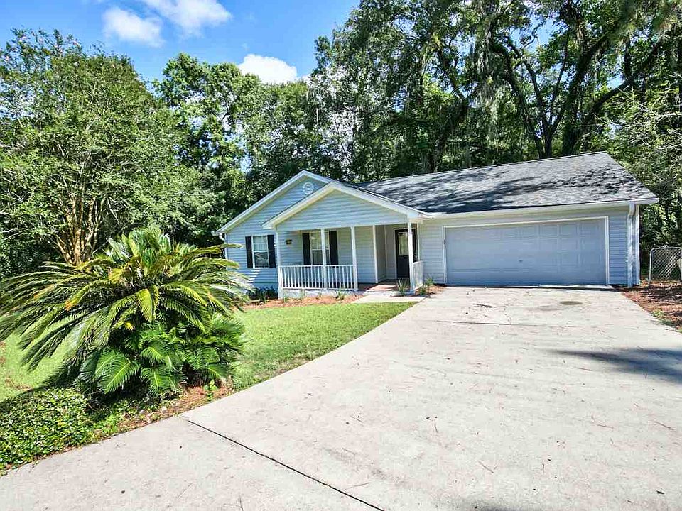 2nd image of 3625 Molly Pitcher Ct