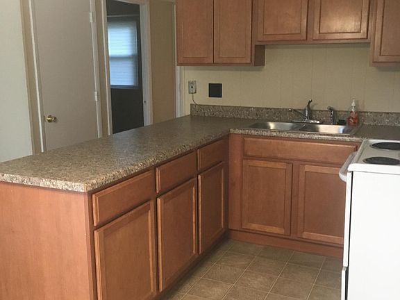3rd image of 2817 Dawnview Dr