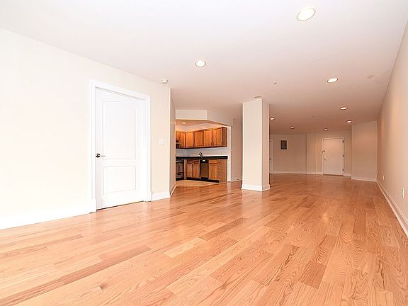 3rd image of 1919 24th Ave APT L406