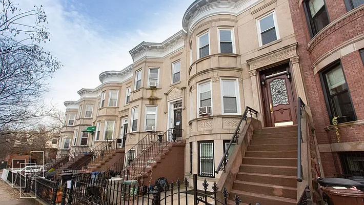 Rented by Garfield Realty  | media 35