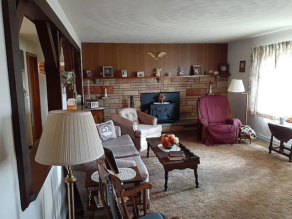 4th image of 83 Edwards Rd
