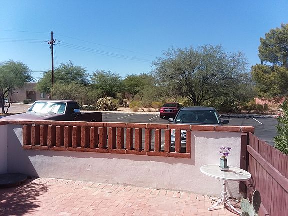 3rd image of 415 S Paseo Tierra