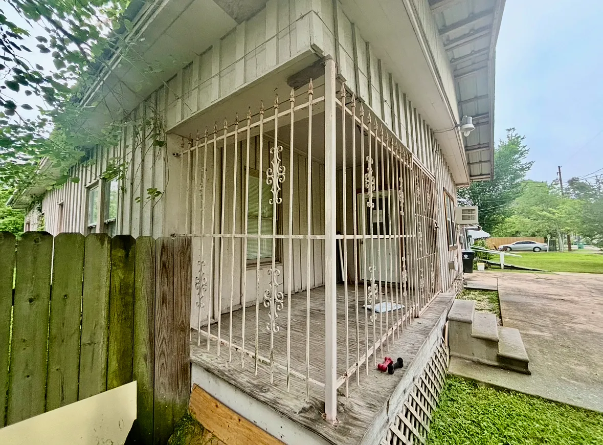 Building Photo - 6124 Goforth St