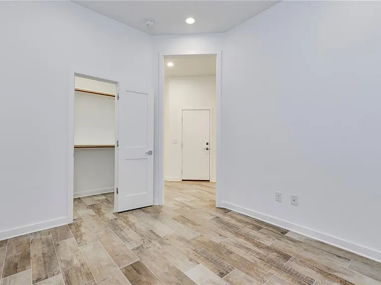 6030 Mount Bonnell Cv #DOWNSTAIRS — Photo 10