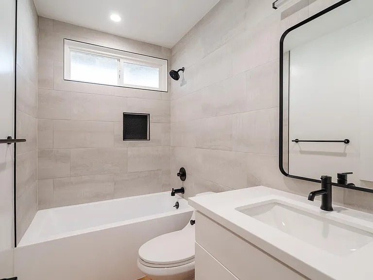 1318 S Ogden Dr #3 — Photo 8