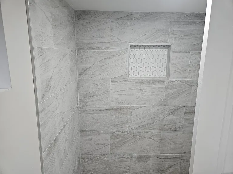 1015 S Beechfield Ave — Photo 3