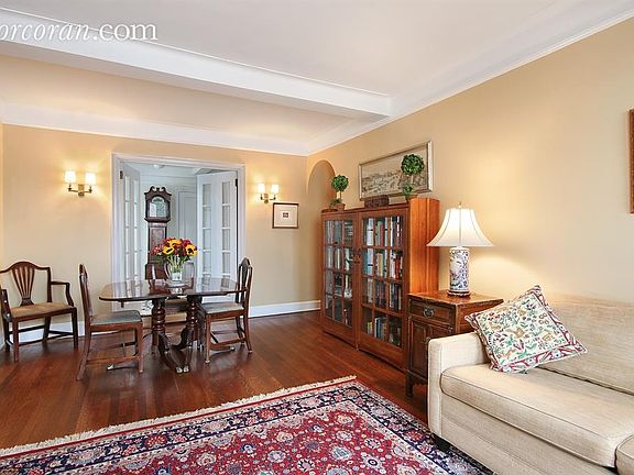 4th image of 425 E 86th St APT 16D