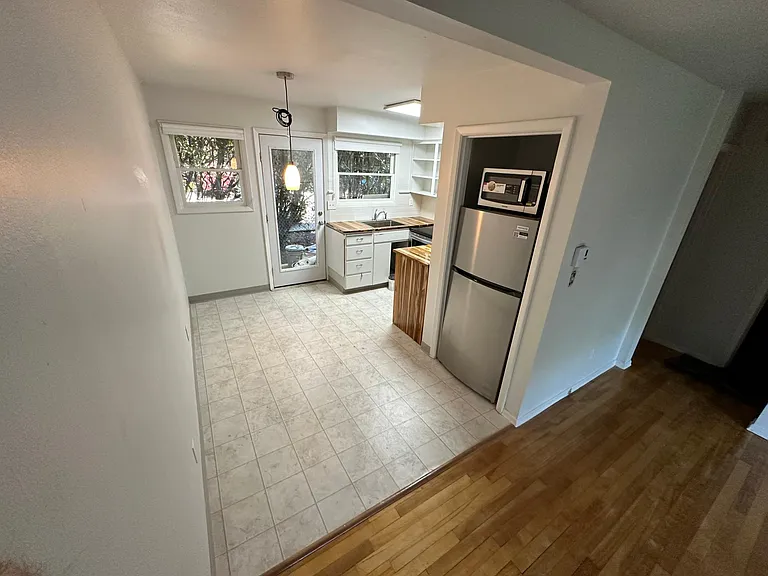 2031 N McClellan St — Photo 7
