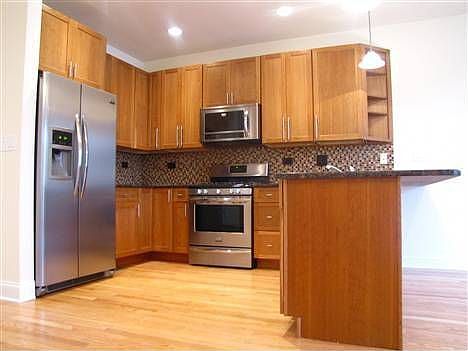 1st image of 4421 S Lake Park Ave