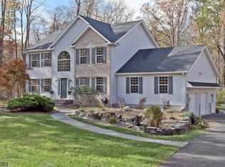 9 Hasta Way, Newton, NJ 07860