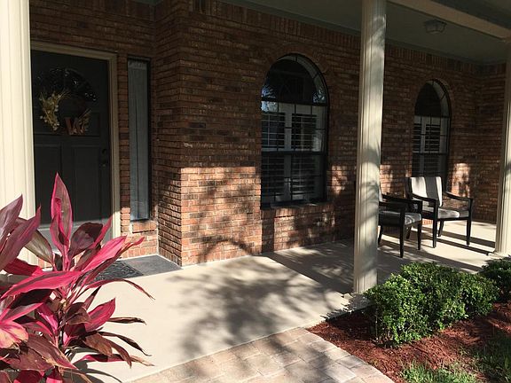 3rd image of 3053 Bridgeview Dr