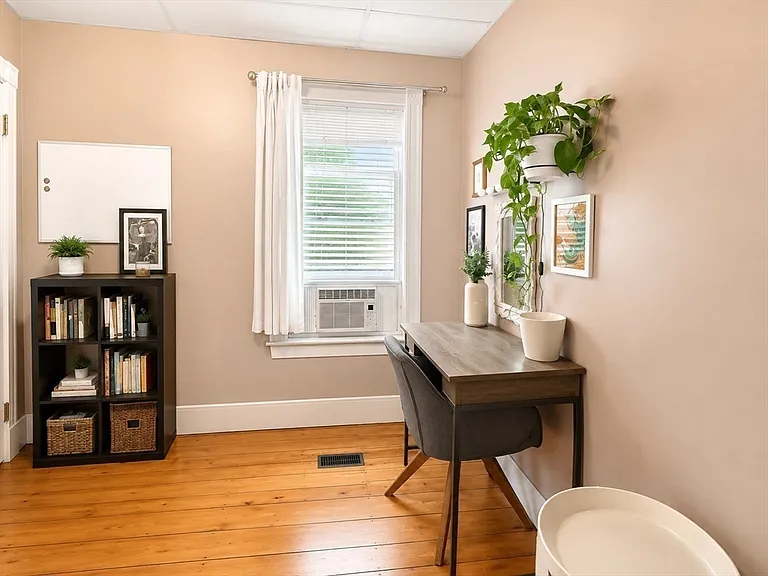 14 Hartland St #1 — Photo 7