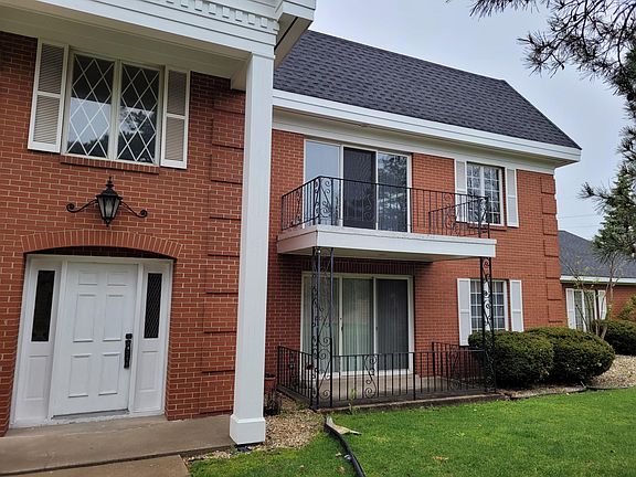 Unit 4 - right hand side upper unit