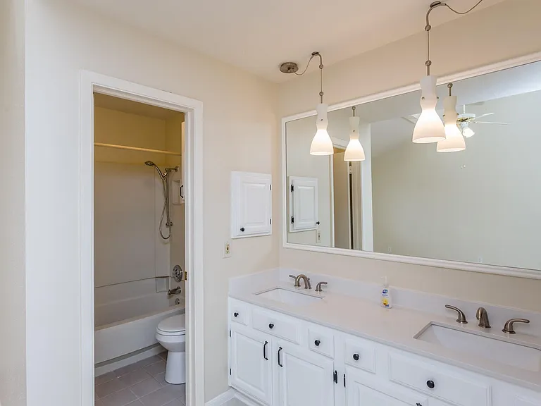 2703 Ferry Lndg — Photo 21