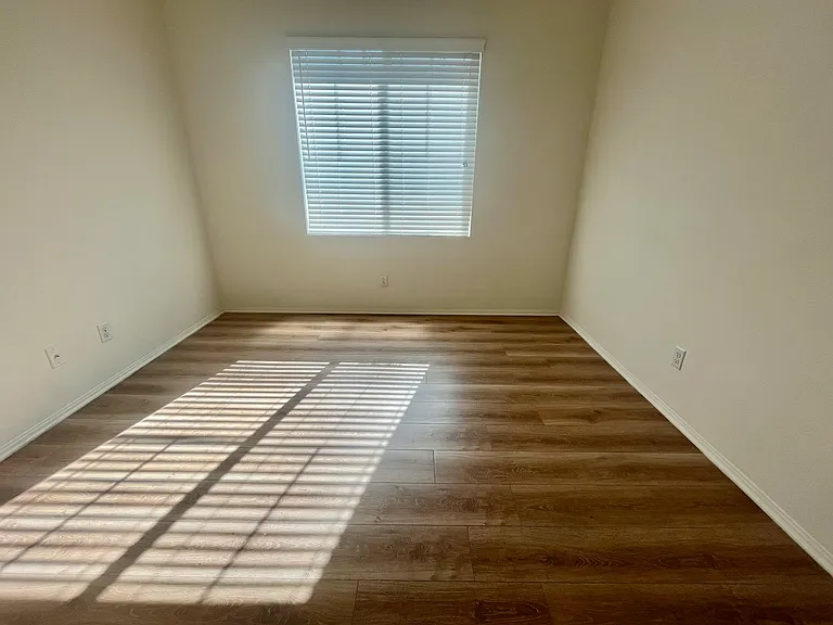 7805 Marbil Ln — Photo 19