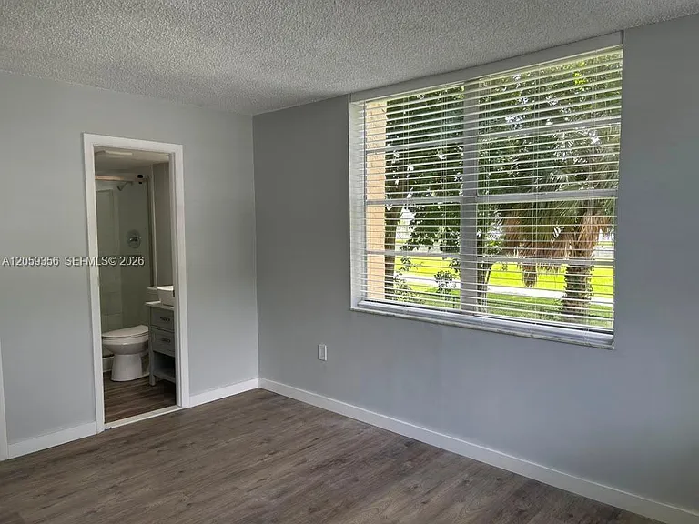 9320 Fontainebleau Blvd #214 — Photo 30