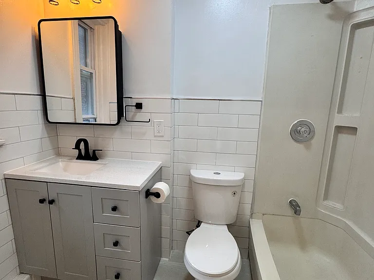 416 Bloomfield Ave #2 — Photo 2