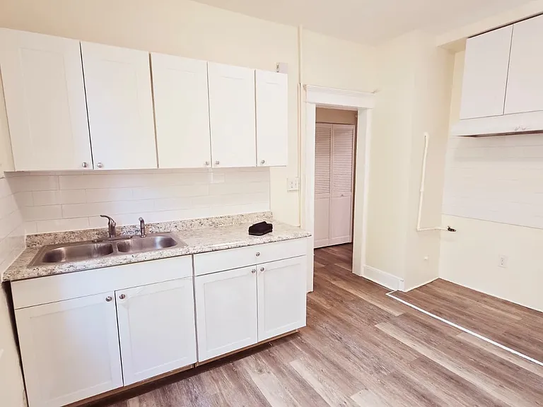 36 Prospect St #1A — Photo 1