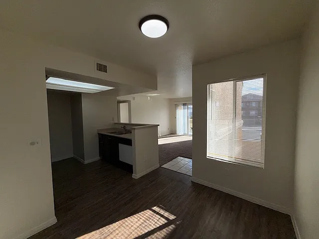 8070 W Russell Rd #2119 — Photo 5