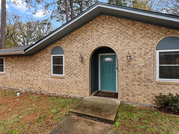 2nd image of 4054 Lakeshore Dr