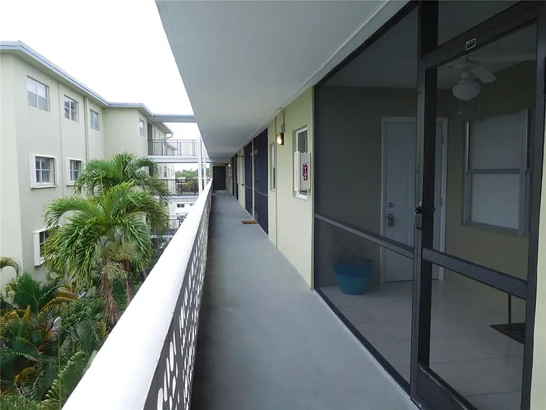 1425 Arthur St #414B — Photo 12