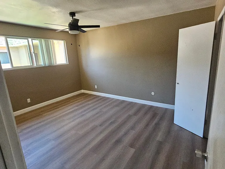 17065 Roscoe Blvd — Photo 3