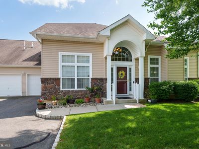 704 Schindler Dr N, Monmouth Junction, NJ, 08852